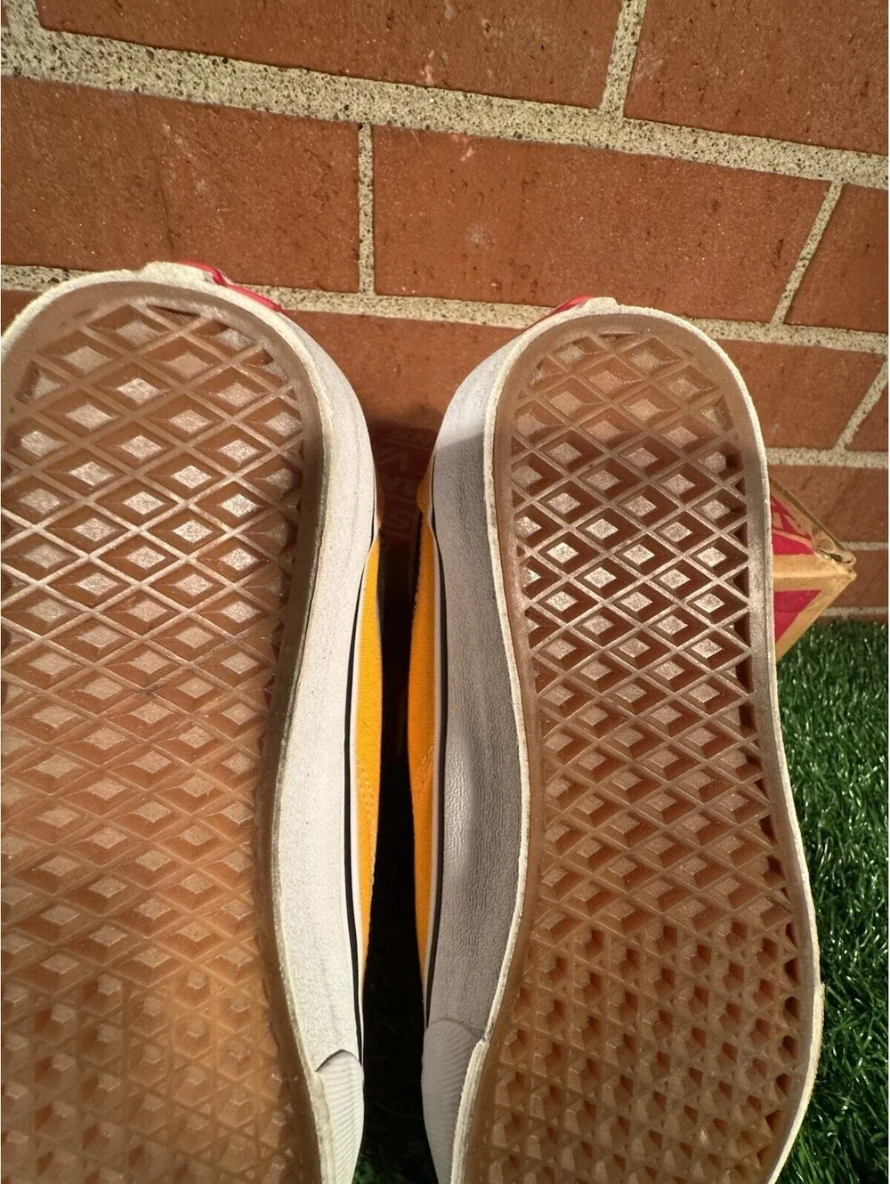 Size 8 - Vans Old Skool Wave - VN0A3WKT4S3